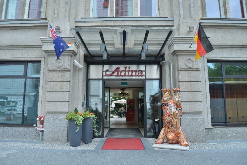 Adina Apartment Hotel Berlin Checkpoint Charlie Exterior foto